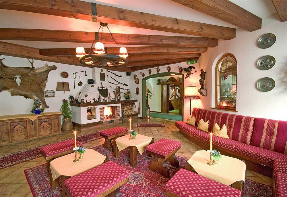 Hotel Alpina Superior Pettneu am Arlberg Exteriör bild
